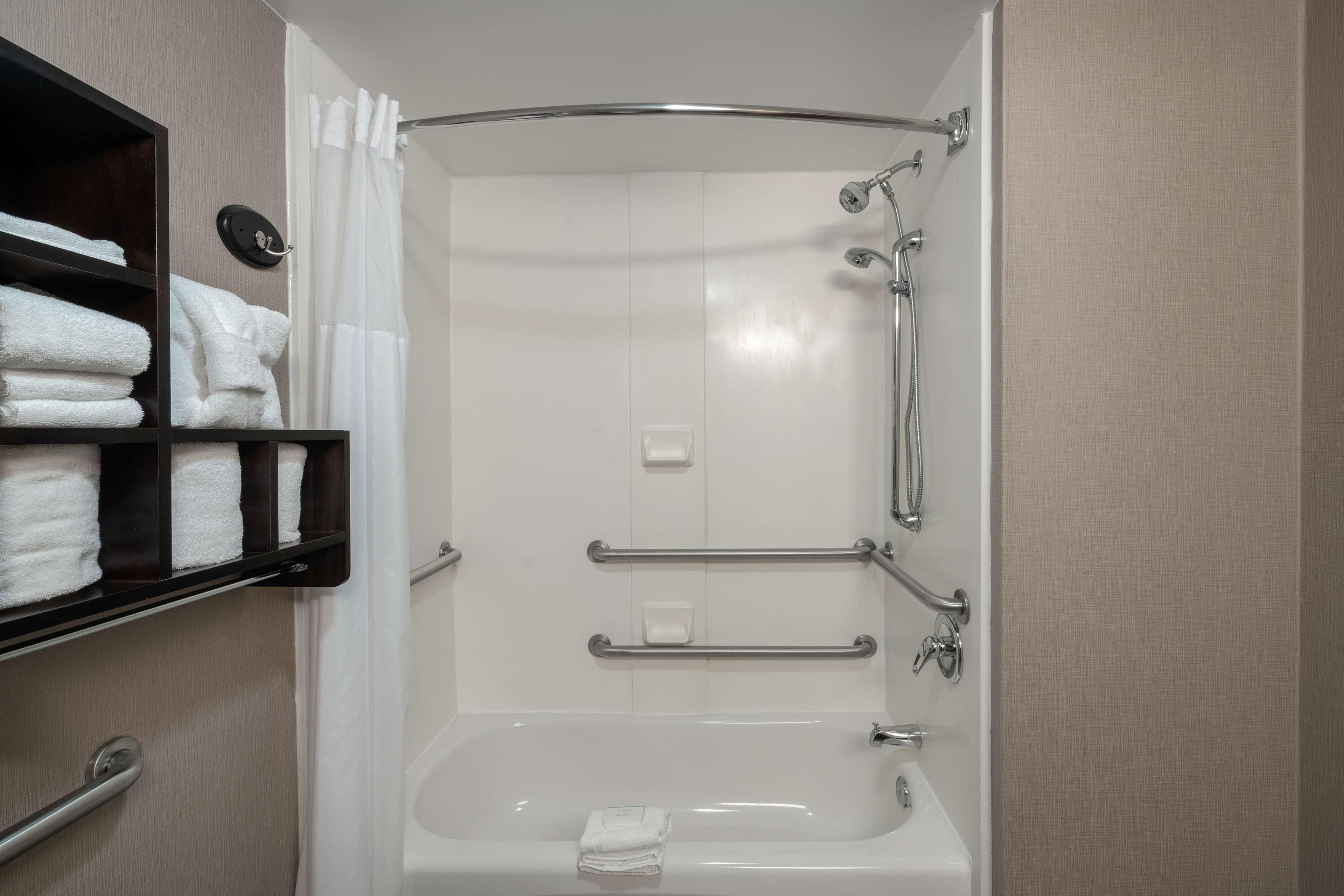 Hampton Inn Dublin Newbern Eksteriør bilde