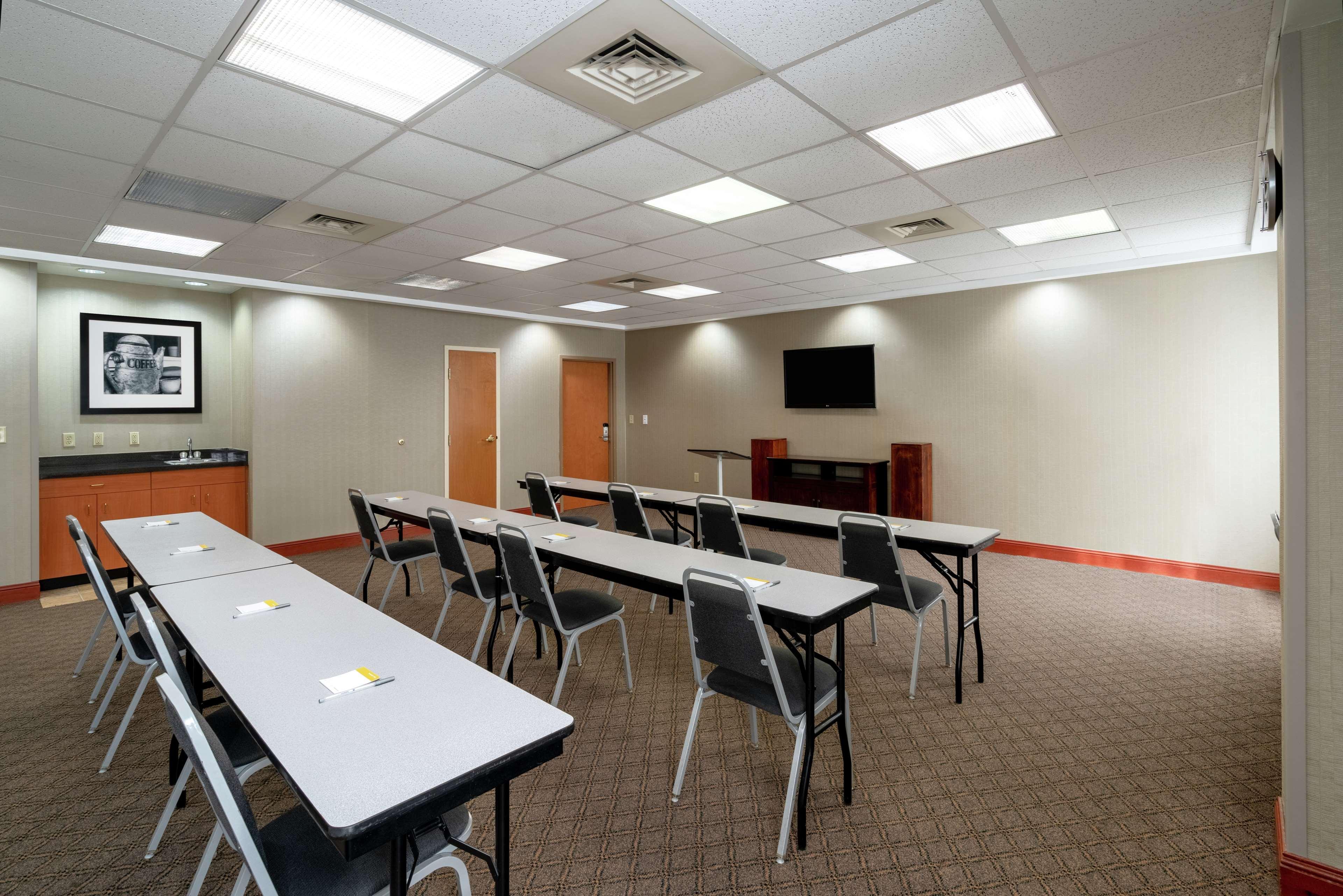 Hampton Inn Dublin Newbern Eksteriør bilde